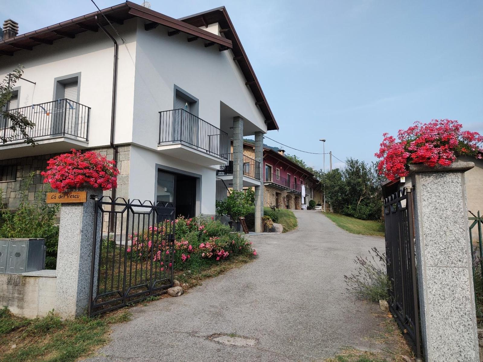 Ca' Dei Vescu - Villetta Per Vacanze デモンテ エクステリア 写真